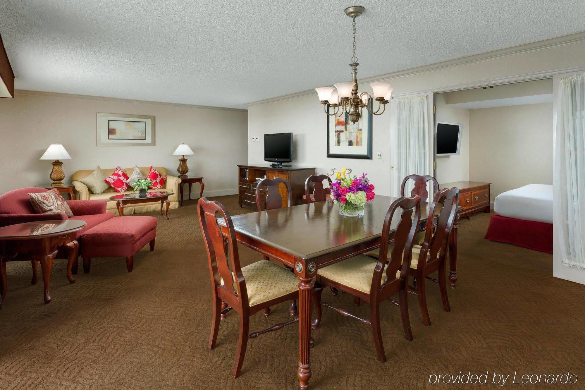 Doubletree By Hilton Washington Dc North/גייטרסבורג מראה חיצוני תמונה